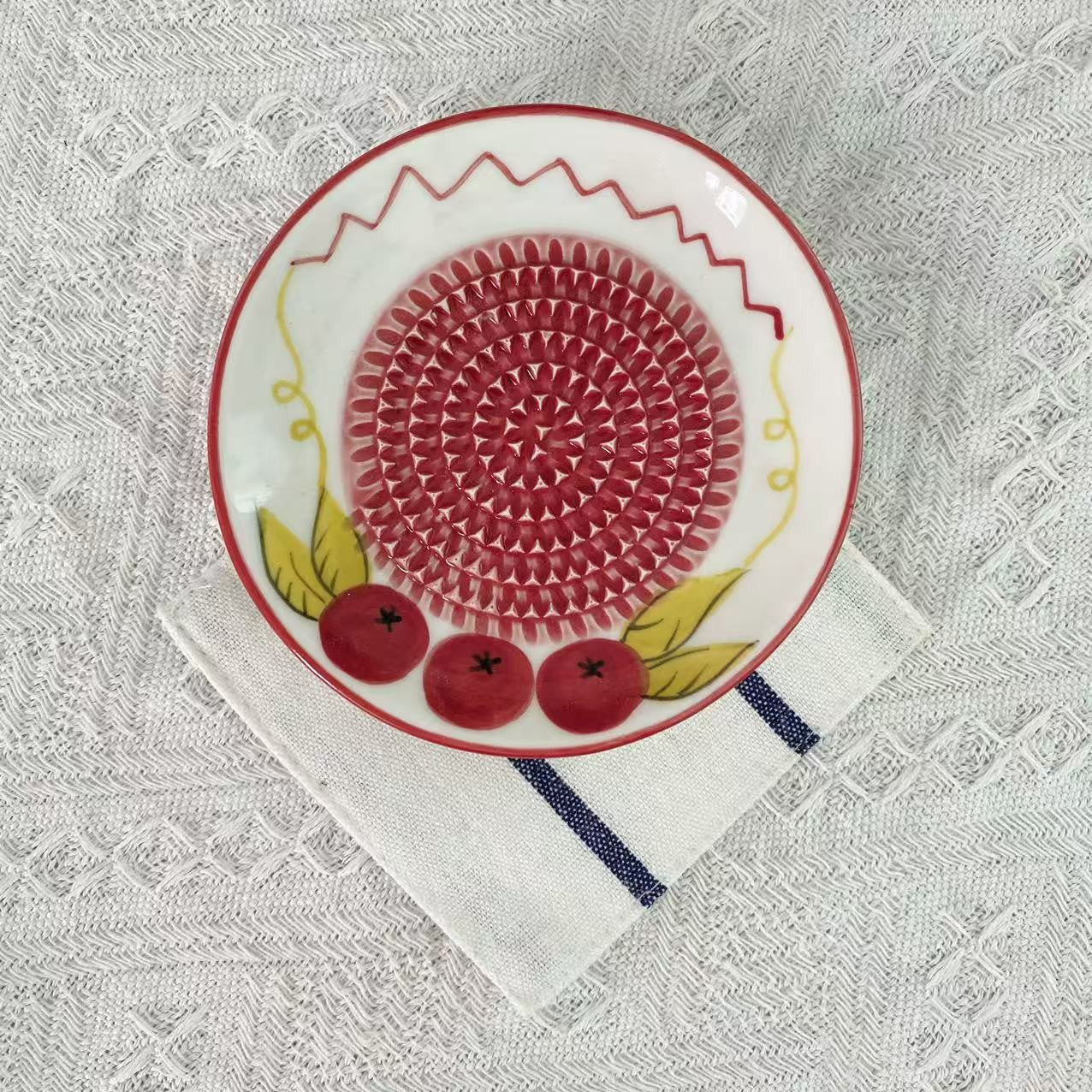 Roselli™ Handmade Ceramic Ginger & Garlic Grater – Fine Grinder for Fruits, Spices & Fresh Flavor